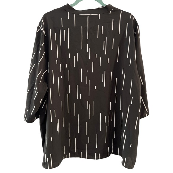 Women’s Plus Size Black Geometric Striped Roll Tab Sleeve Popover Blouse Top - Picture 9 of 10
